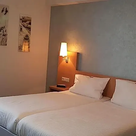 Hotel Beuss 3*